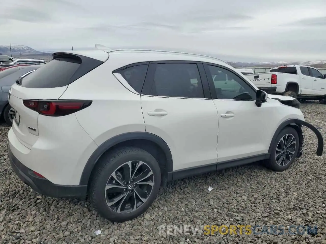 3 fotografías del automóvil dañado JM3KFBEM9P0138541 MAZDA CX-5 PREMI 2023