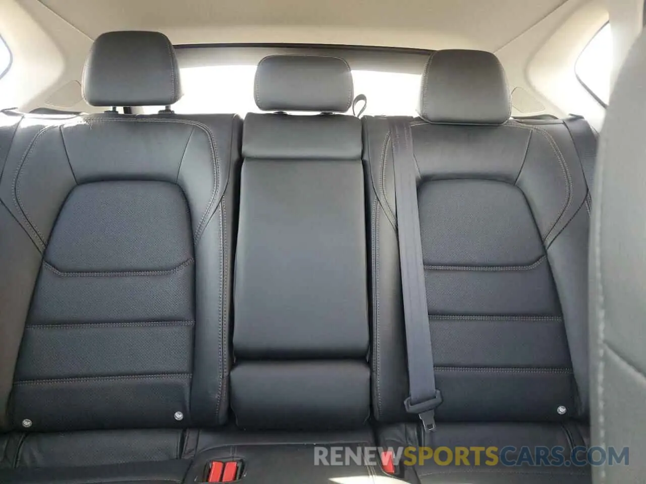 10 fotografías del automóvil dañado JM3KFBEM9P0269212 MAZDA CX-5 PREMI 2023