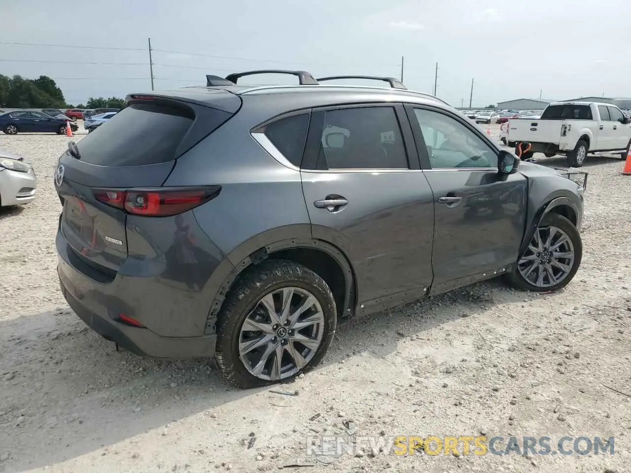 3 fotografías del automóvil dañado JM3KFBDL5R0466082 MAZDA CX-5 PREMI 2024