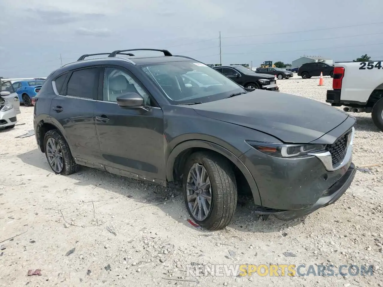 4 fotografías del automóvil dañado JM3KFBDL5R0466082 MAZDA CX-5 PREMI 2024