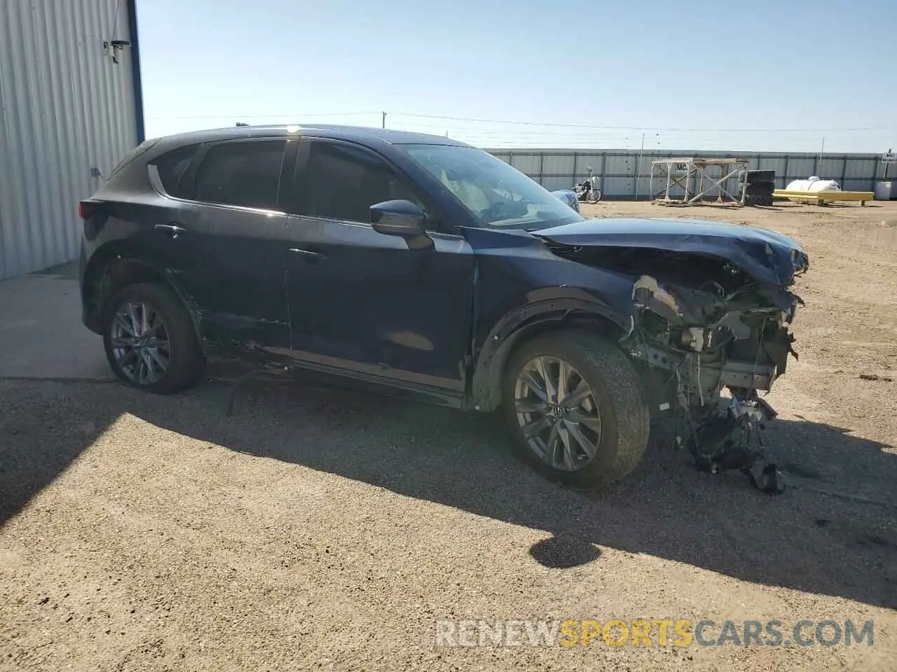 4 fotografías del automóvil dañado JM3KFBDM1R0400301 MAZDA CX-5 PREMI 2024