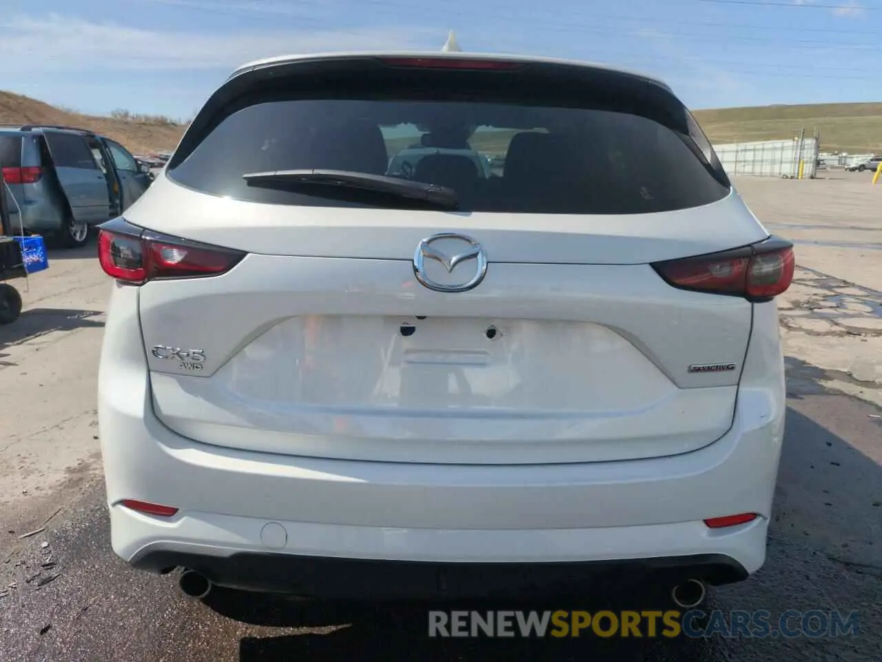 6 fotografías del automóvil dañado JM3KFBDM6R0395354 MAZDA CX-5 PREMI 2024