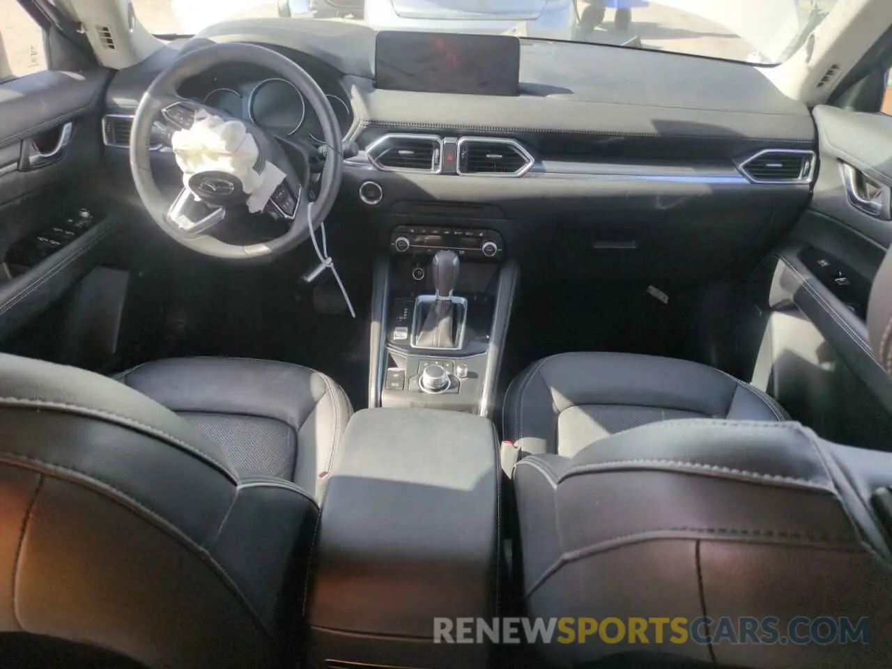 8 fotografías del automóvil dañado JM3KFBDM6R0395354 MAZDA CX-5 PREMI 2024