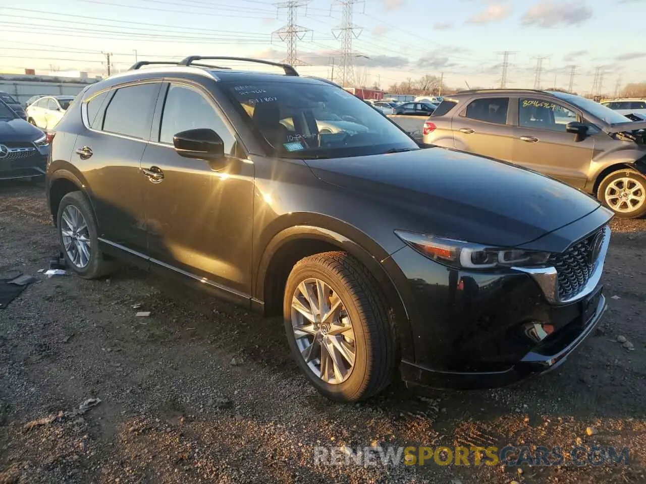 4 fotografías del automóvil dañado JM3KFBELXR0511807 MAZDA CX-5 PREMI 2024