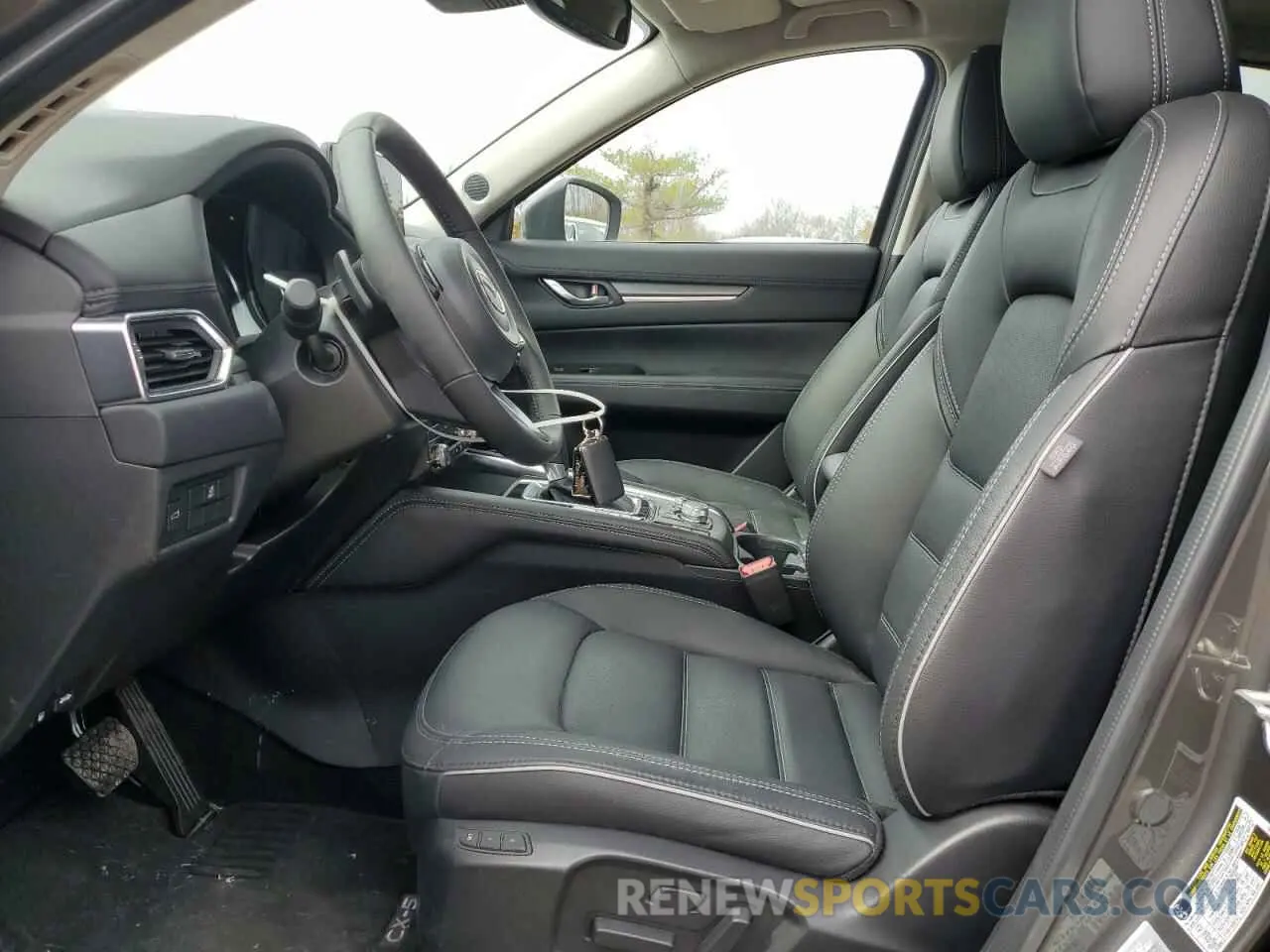 7 fotografías del automóvil dañado JM3KFBELXR0536304 MAZDA CX-5 PREMI 2024