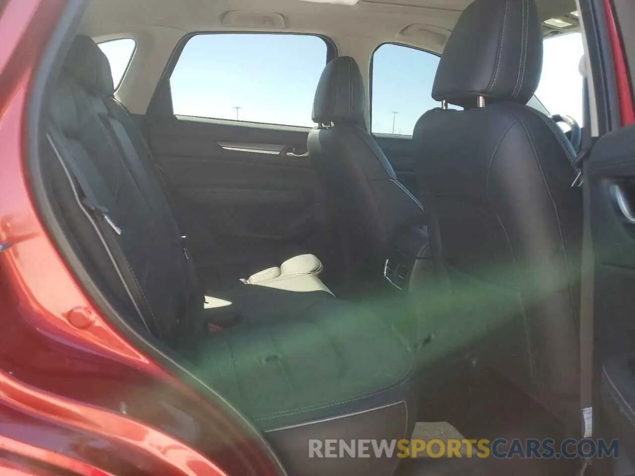 12 fotografías del automóvil dañado JM3KFBEM0R0398376 MAZDA CX-5 PREMI 2024