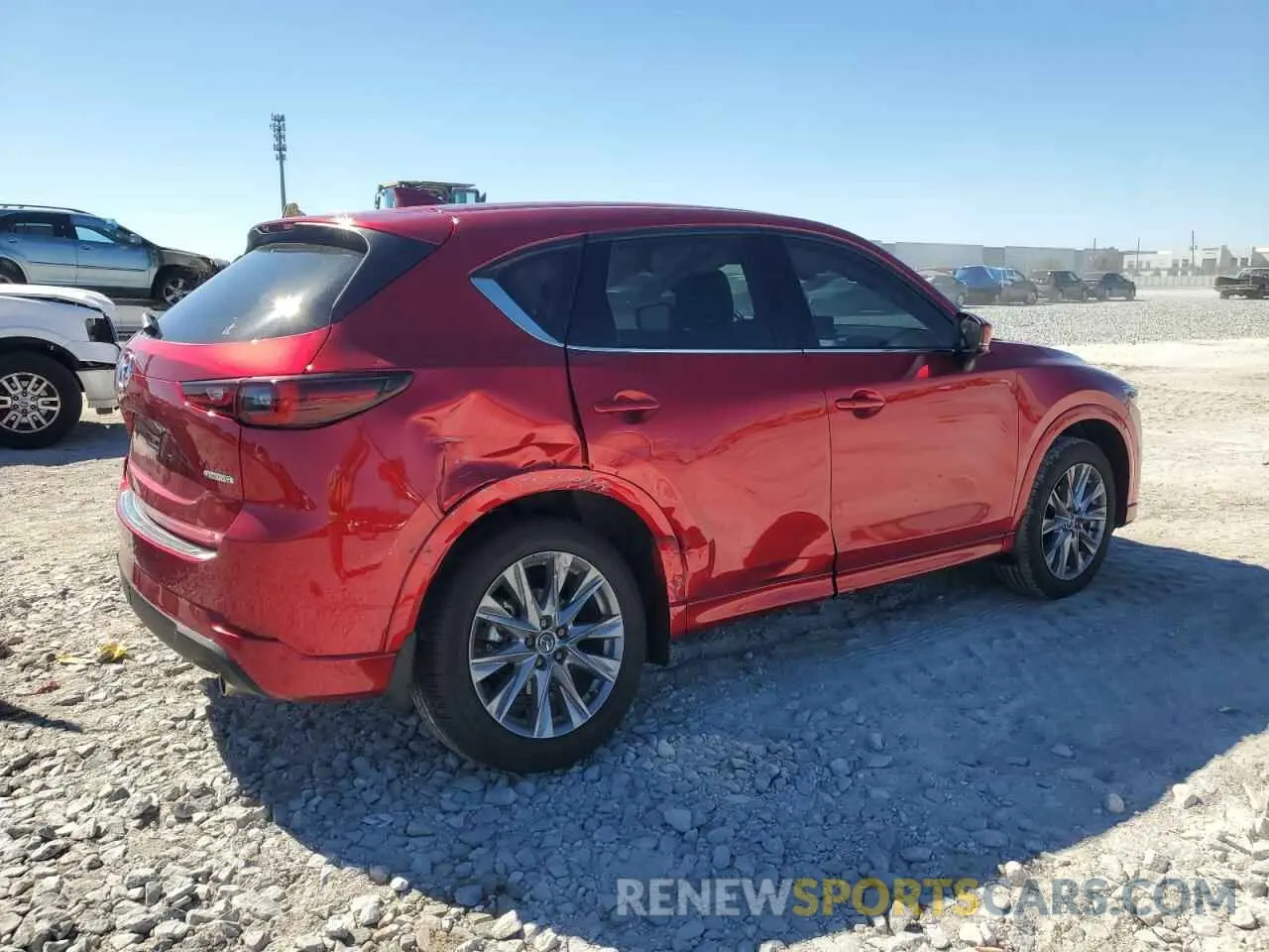 3 fotografías del automóvil dañado JM3KFBEM0R0398376 MAZDA CX-5 PREMI 2024