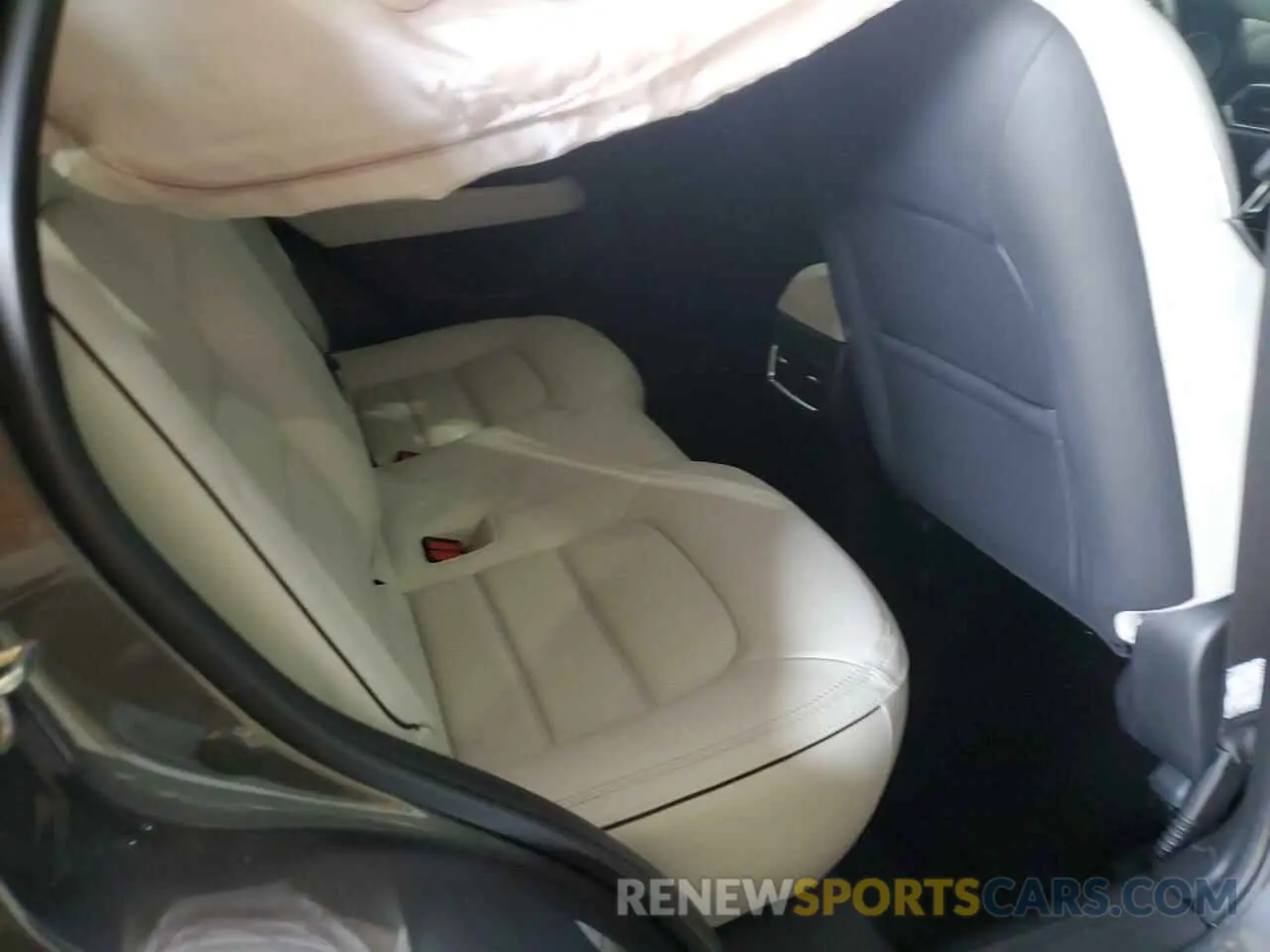 11 fotografías del automóvil dañado JM3KFBEM6R0362854 MAZDA CX-5 PREMI 2024