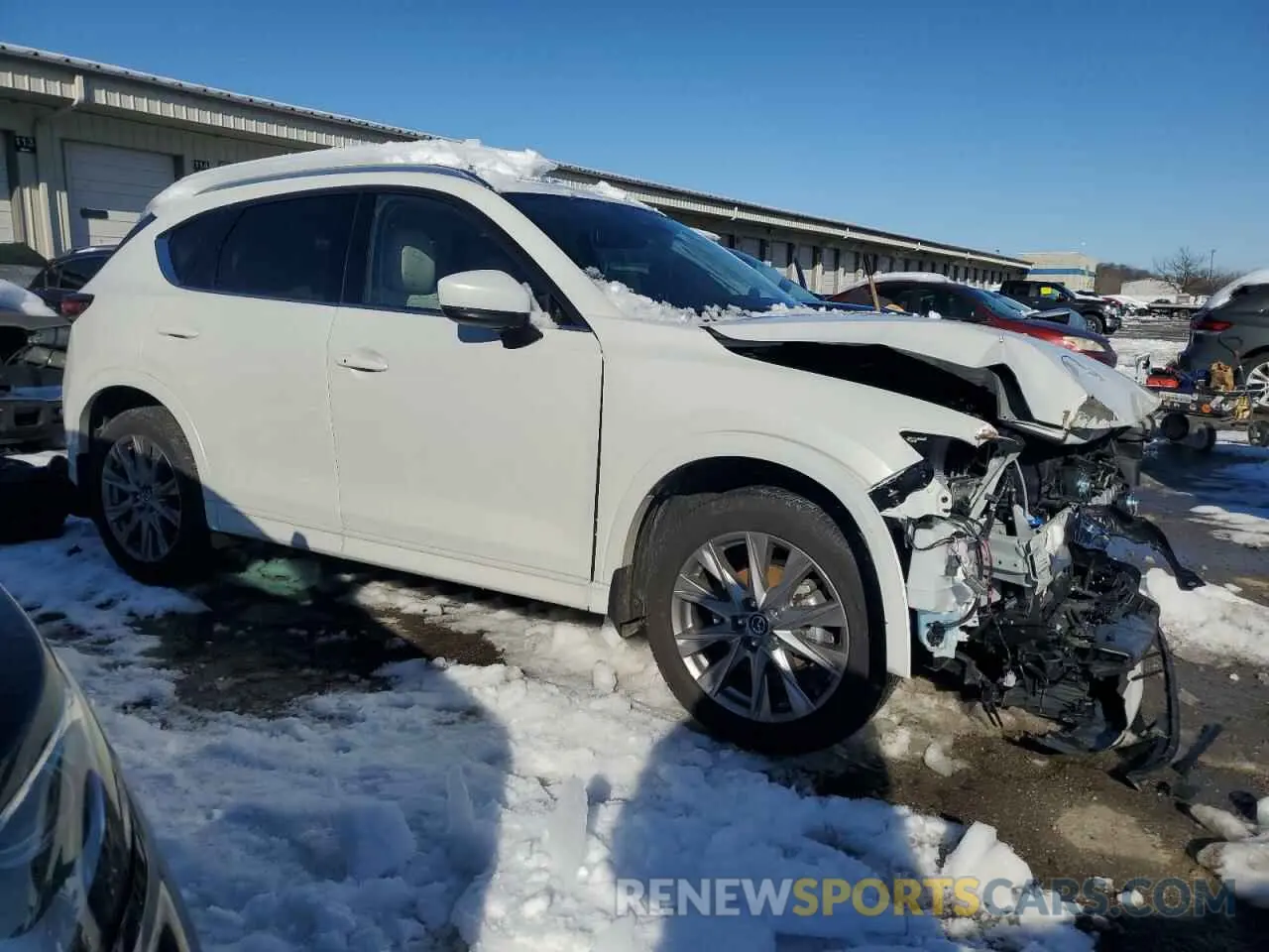 4 fotografías del automóvil dañado JM3KFBEM7R0398021 MAZDA CX-5 PREMI 2024