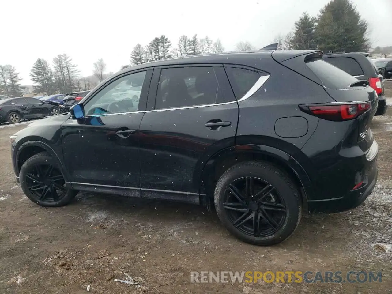 2 fotografías del automóvil dañado JM3KFBEM1S0543169 MAZDA CX-5 PREMI 2025