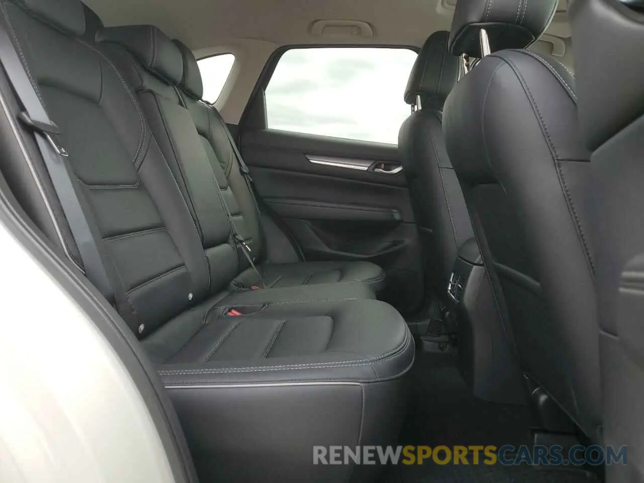 11 fotografías del automóvil dañado JM3KFBEM8S0595673 MAZDA CX-5 PREMI 2025