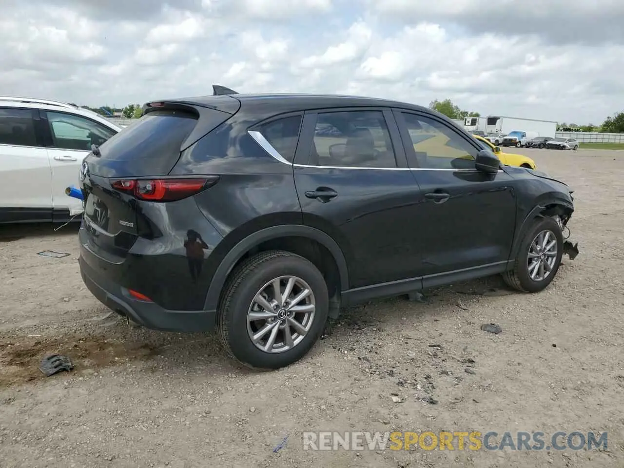 3 fotografías del automóvil dañado JM3KFBBM3N0590289 MAZDA CX-5 SELEC 2022