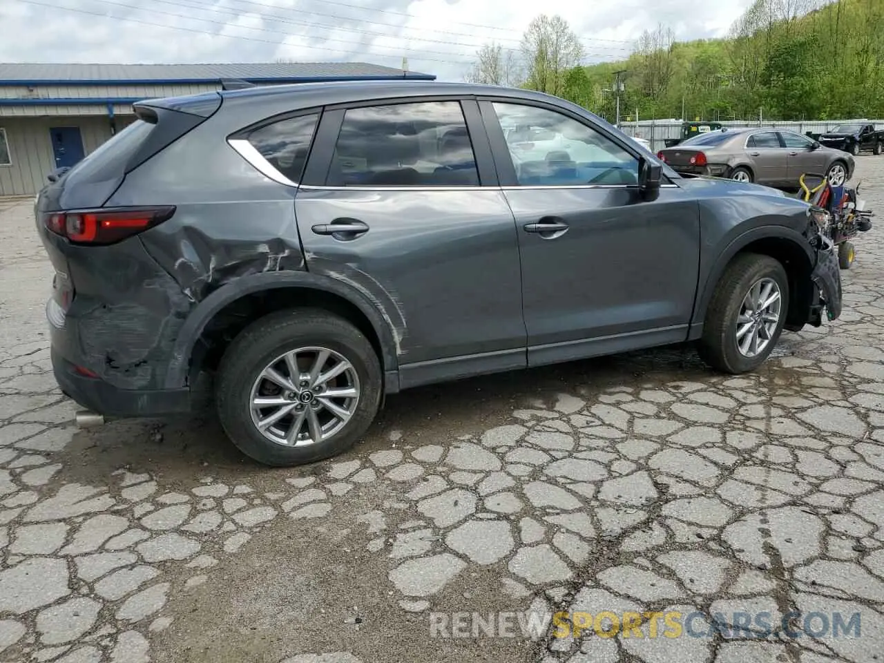 3 fotografías del automóvil dañado JM3KFBBM5N0613975 MAZDA CX-5 SELEC 2022