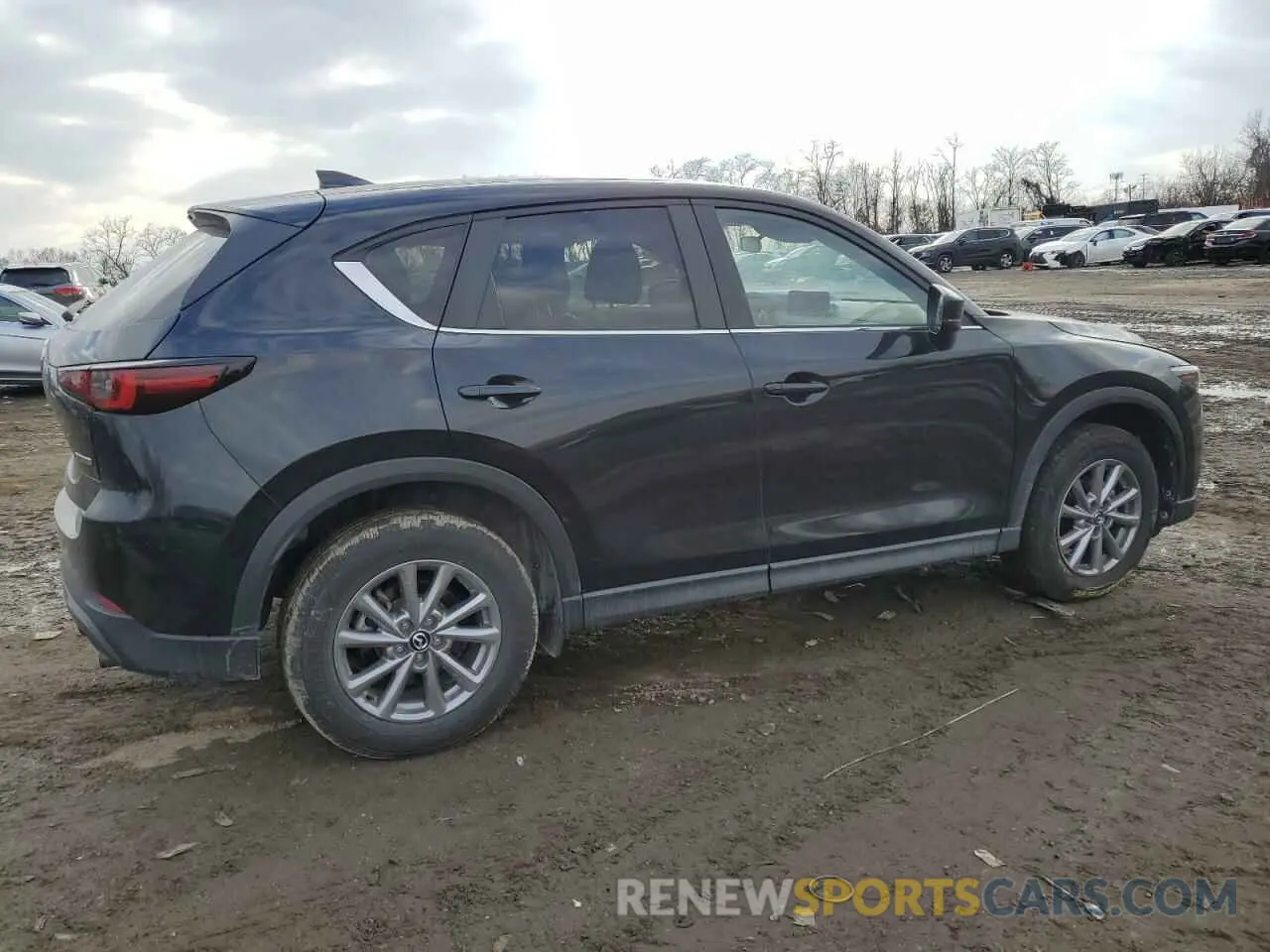 3 fotografías del automóvil dañado JM3KFBBM5N1526412 MAZDA CX-5 SELEC 2022