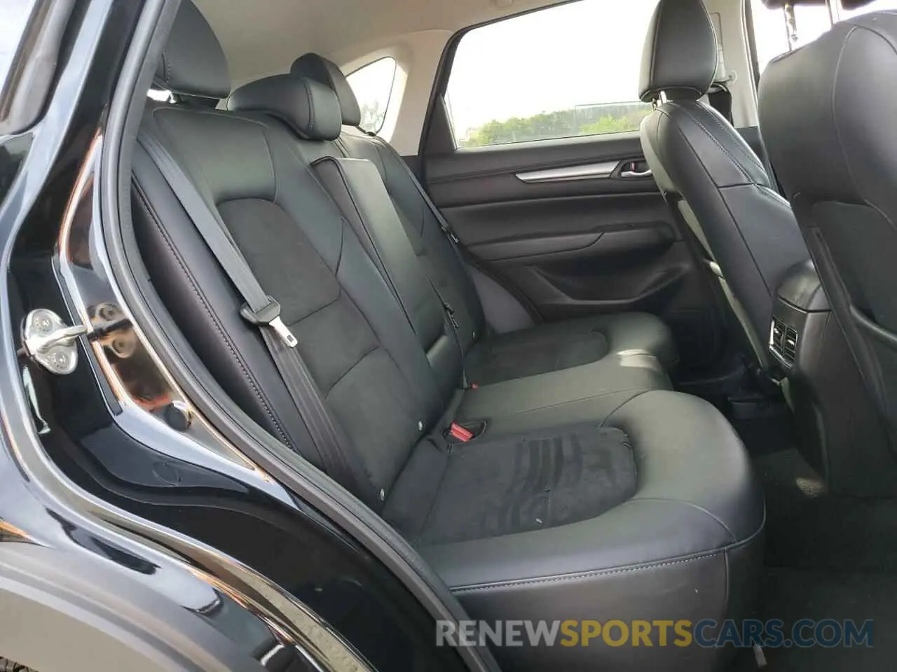 11 fotografías del automóvil dañado JM3KFBBM6N0612897 MAZDA CX-5 SELEC 2022