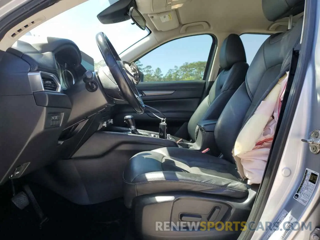 7 fotografías del automóvil dañado JM3KFBBM6N1592483 MAZDA CX-5 SELEC 2022
