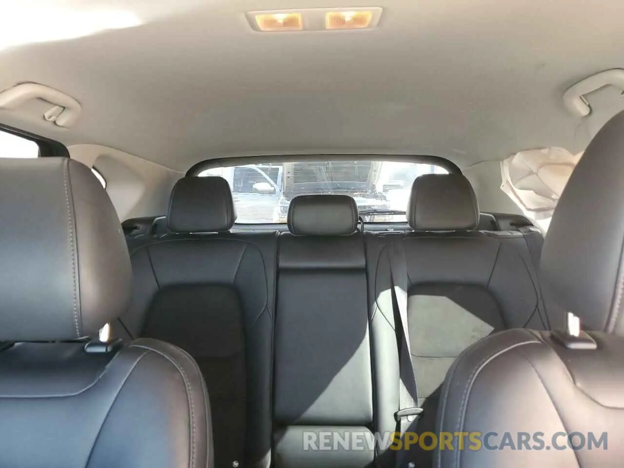 10 fotografías del automóvil dañado JM3KFBBM7N0544481 MAZDA CX-5 SELEC 2022