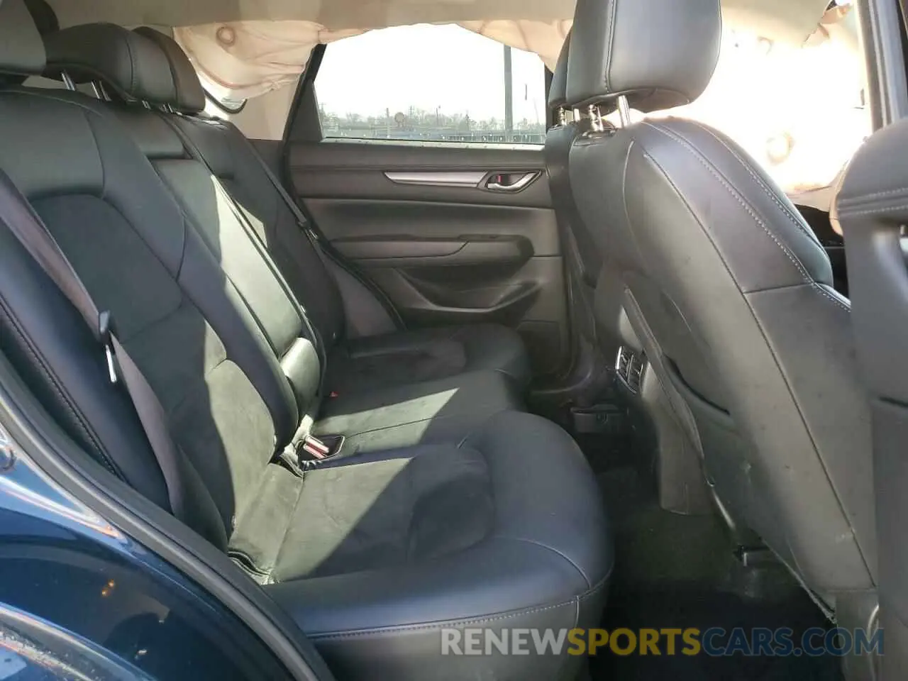 11 fotografías del automóvil dañado JM3KFBBM7N0544481 MAZDA CX-5 SELEC 2022