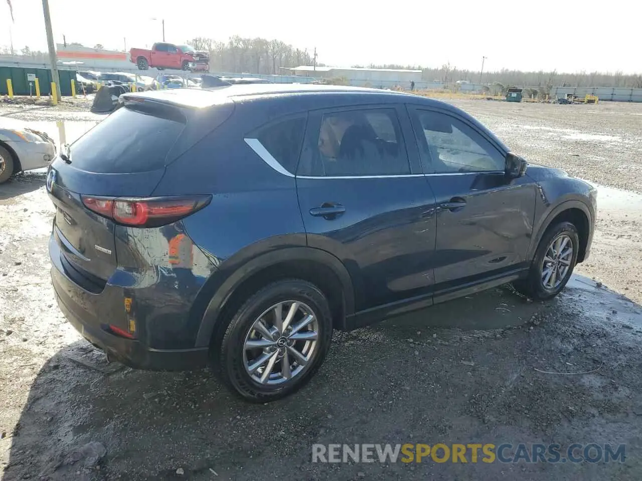 3 fotografías del automóvil dañado JM3KFBBM7N0544481 MAZDA CX-5 SELEC 2022