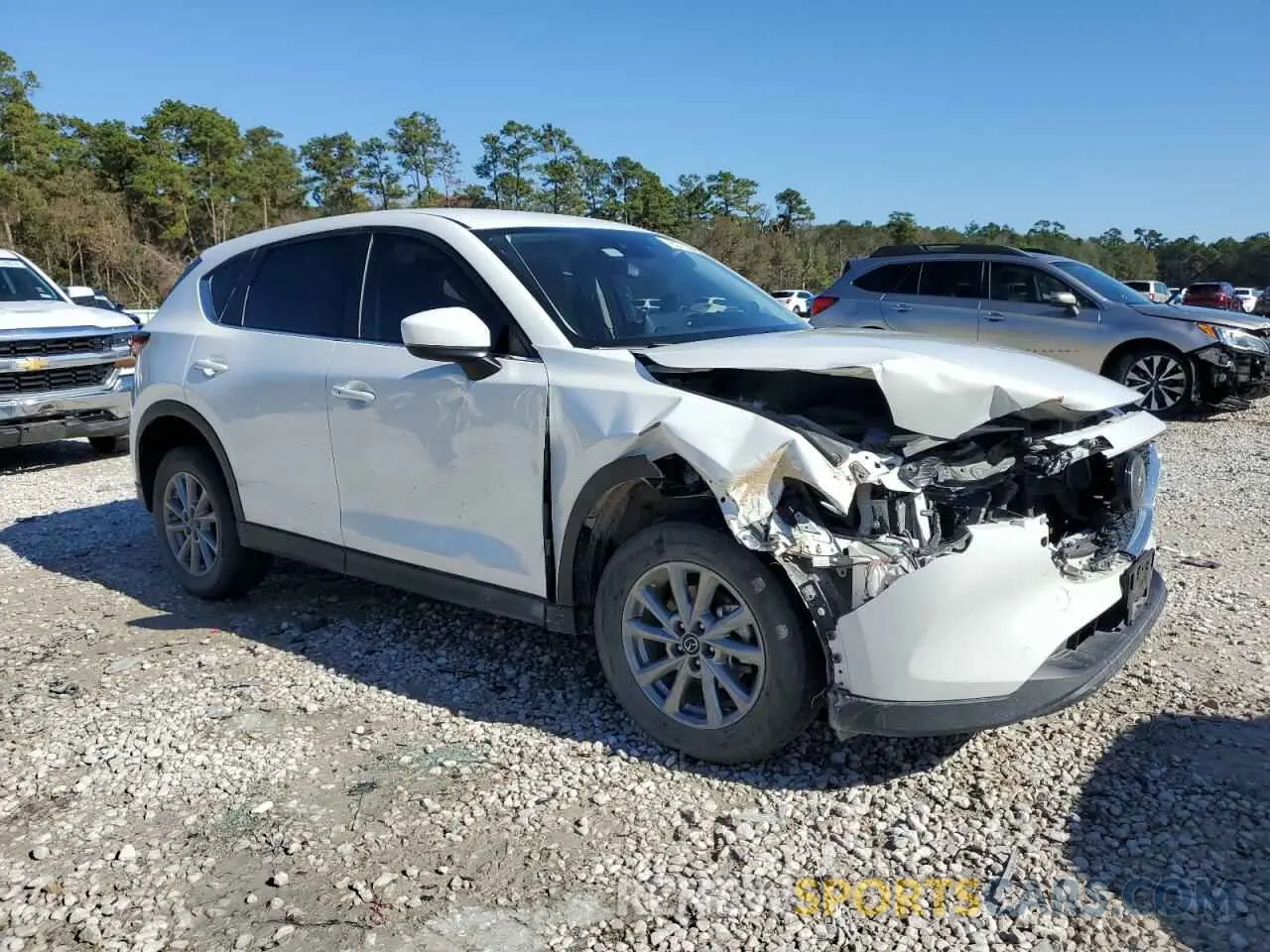 4 fotografías del automóvil dañado JM3KFBBM0P0164854 MAZDA CX-5 SELEC 2023