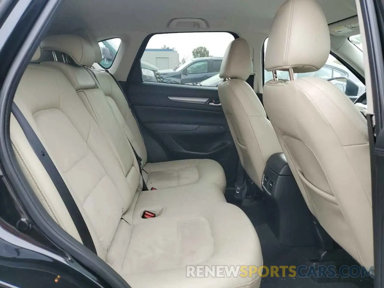 11 fotografías del automóvil dañado JM3KFBBM0P0178057 MAZDA CX-5 SELEC 2023