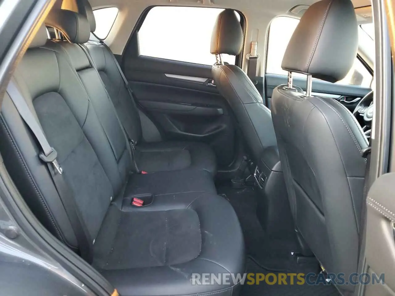 11 fotografías del automóvil dañado JM3KFBBM2P0144220 MAZDA CX-5 SELEC 2023