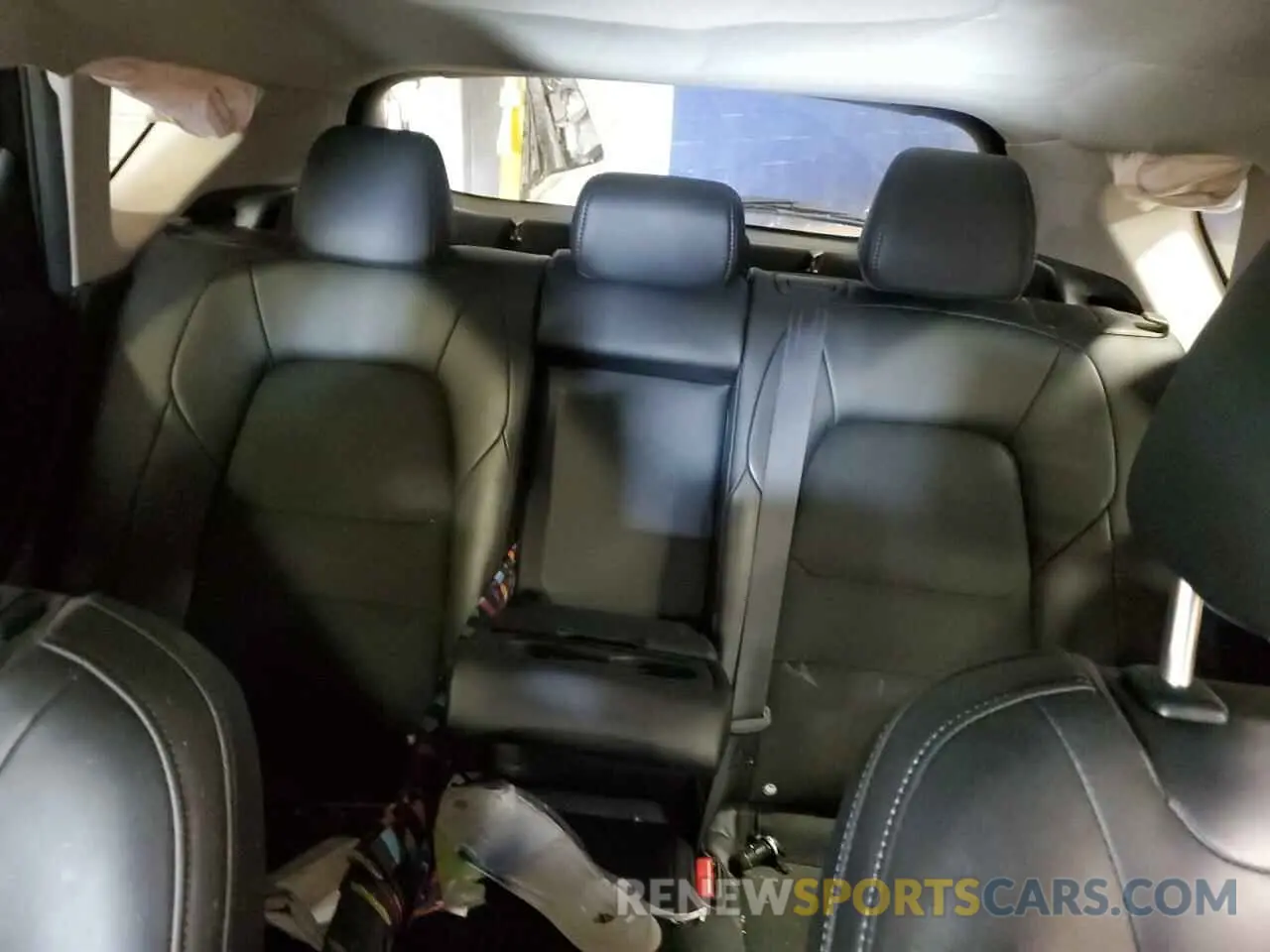 10 fotografías del automóvil dañado JM3KFBBM2P0286115 MAZDA CX-5 SELEC 2023