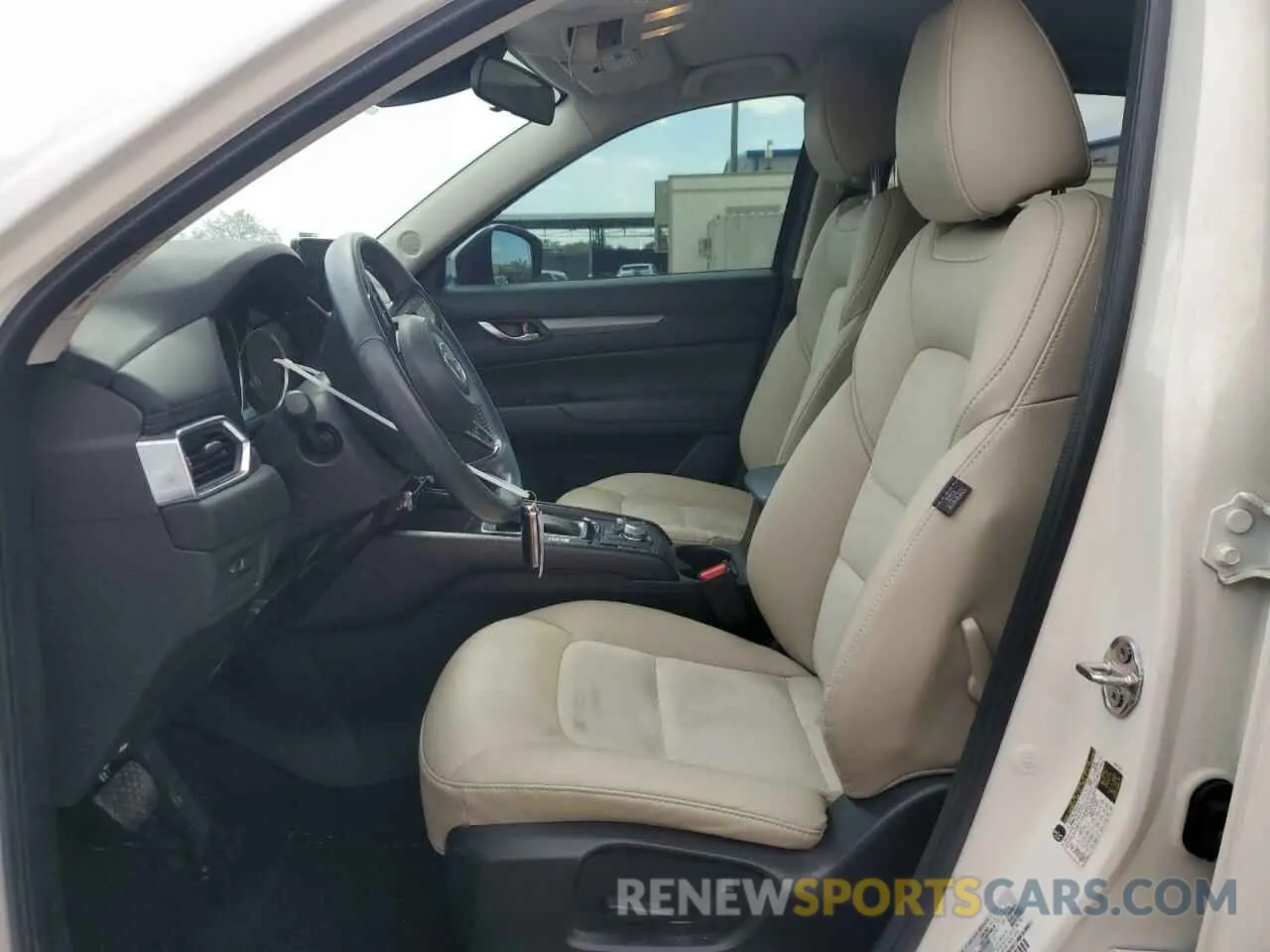 7 fotografías del automóvil dañado JM3KFBBM3P0145070 MAZDA CX-5 SELEC 2023