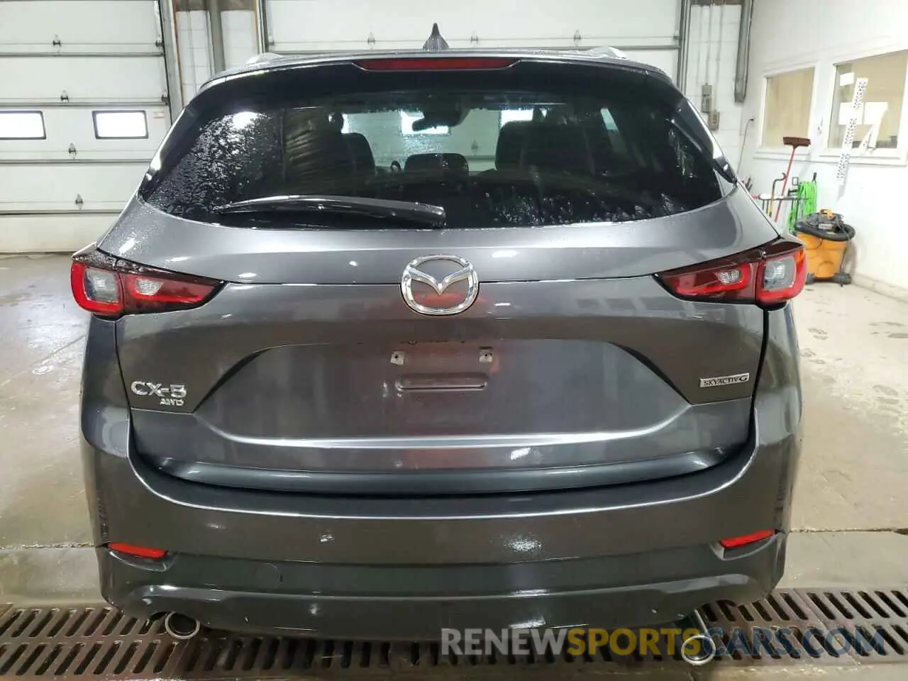 6 fotografías del automóvil dañado JM3KFBBM4P0221573 MAZDA CX-5 SELEC 2023
