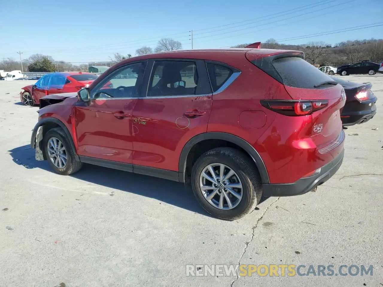 2 fotografías del automóvil dañado JM3KFBBM5P0262424 MAZDA CX-5 SELEC 2023