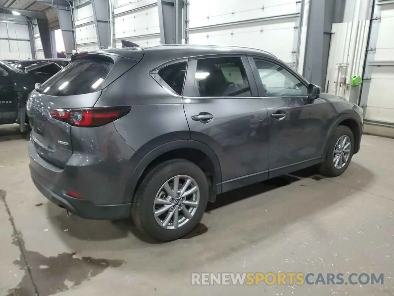 3 fotografías del automóvil dañado JM3KFBBM7P0252039 MAZDA CX-5 SELEC 2023