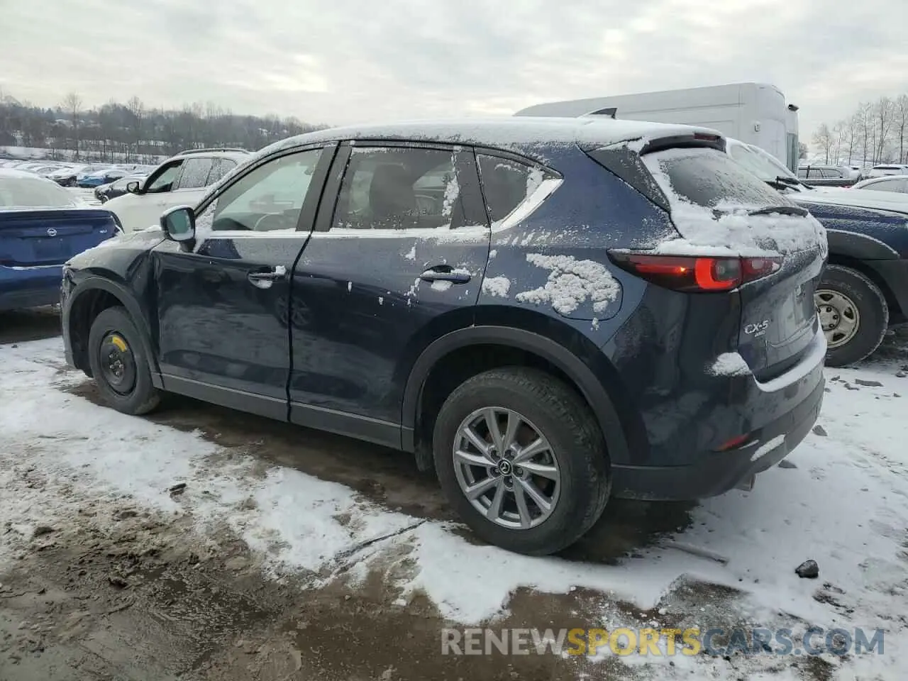 2 fotografías del automóvil dañado JM3KFBBM9P0216272 MAZDA CX-5 SELEC 2023