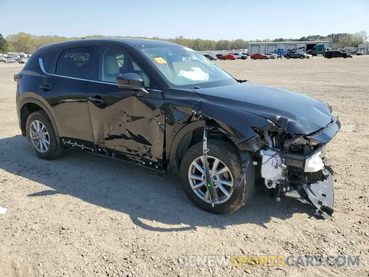 4 fotografías del automóvil dañado JM3KFBBM9P0221942 MAZDA CX-5 SELEC 2023