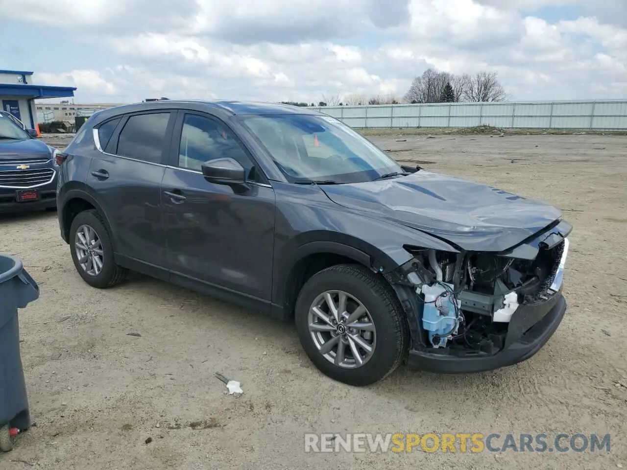 4 fotografías del automóvil dañado JM3KFBBMXP0147964 MAZDA CX-5 SELEC 2023