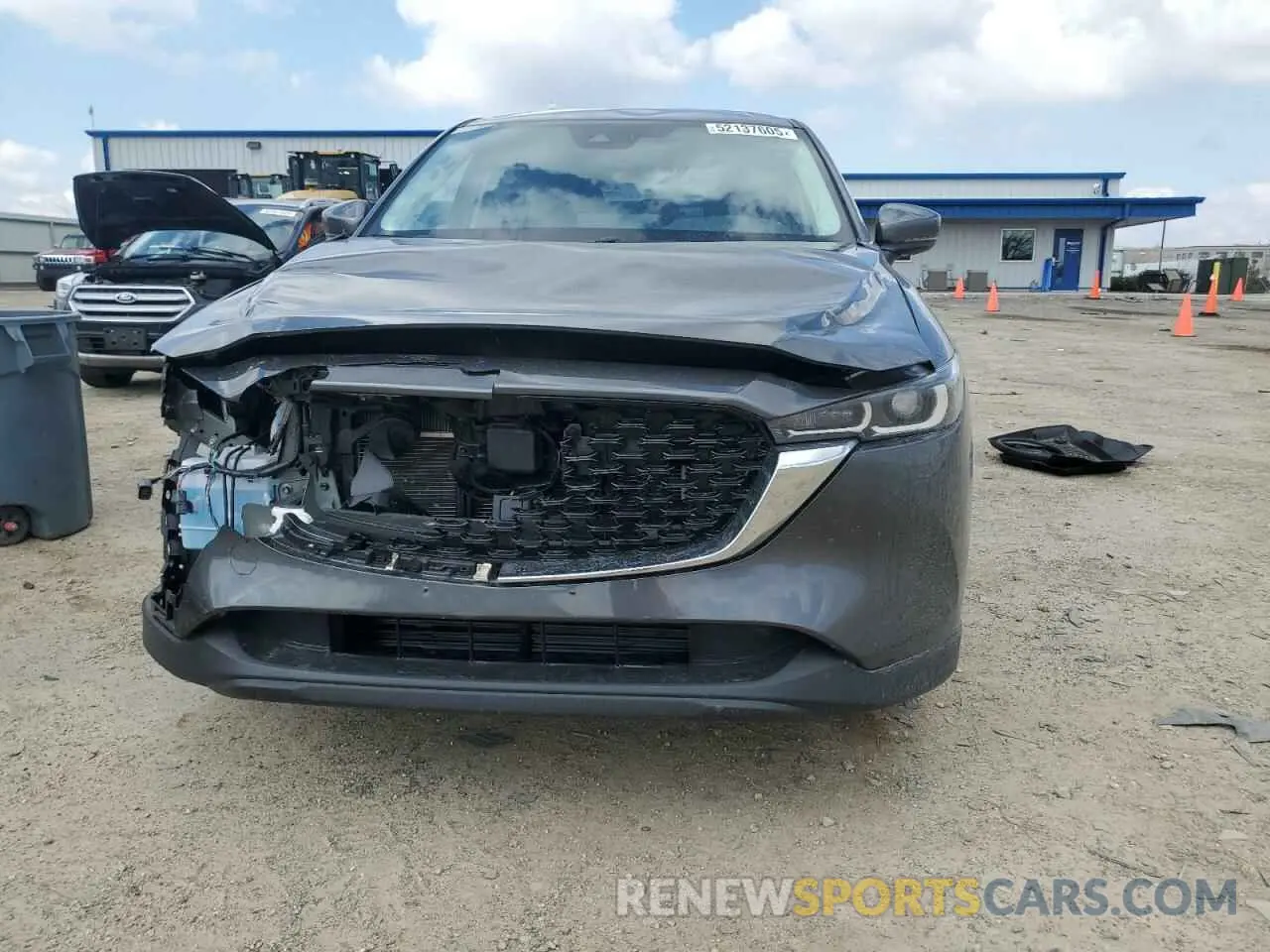 5 fotografías del automóvil dañado JM3KFBBMXP0147964 MAZDA CX-5 SELEC 2023