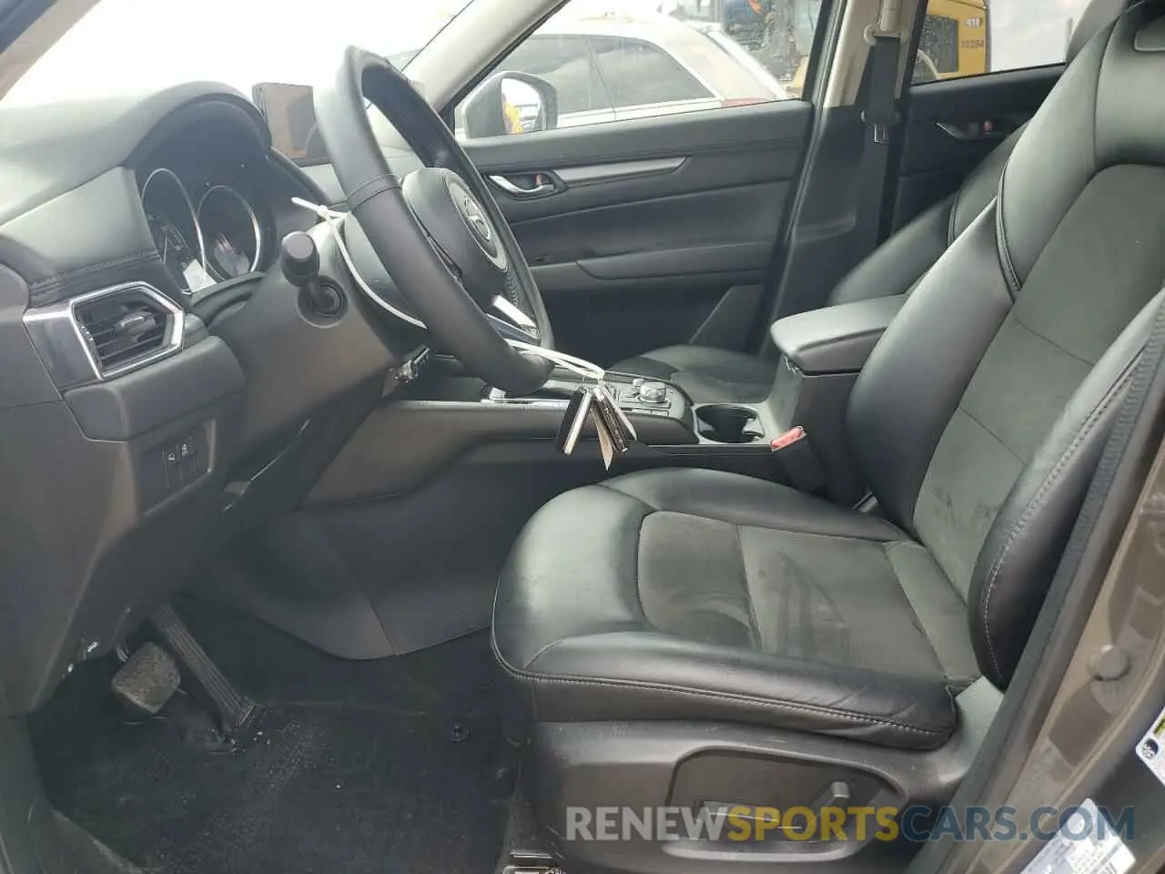 7 fotografías del automóvil dañado JM3KFBBMXP0147964 MAZDA CX-5 SELEC 2023