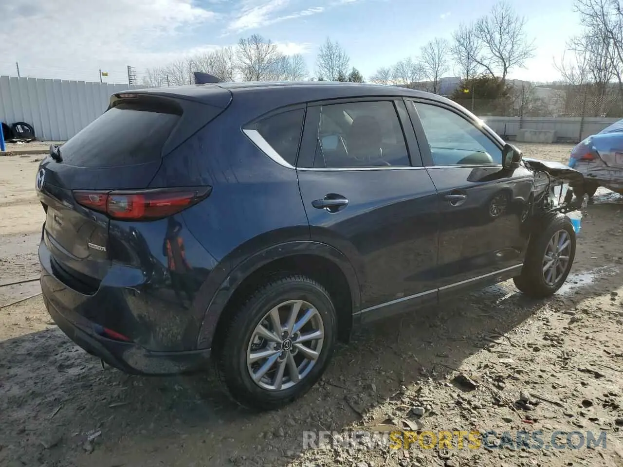 3 fotografías del automóvil dañado JM3KFBBL0R0451797 MAZDA CX-5 SELEC 2024