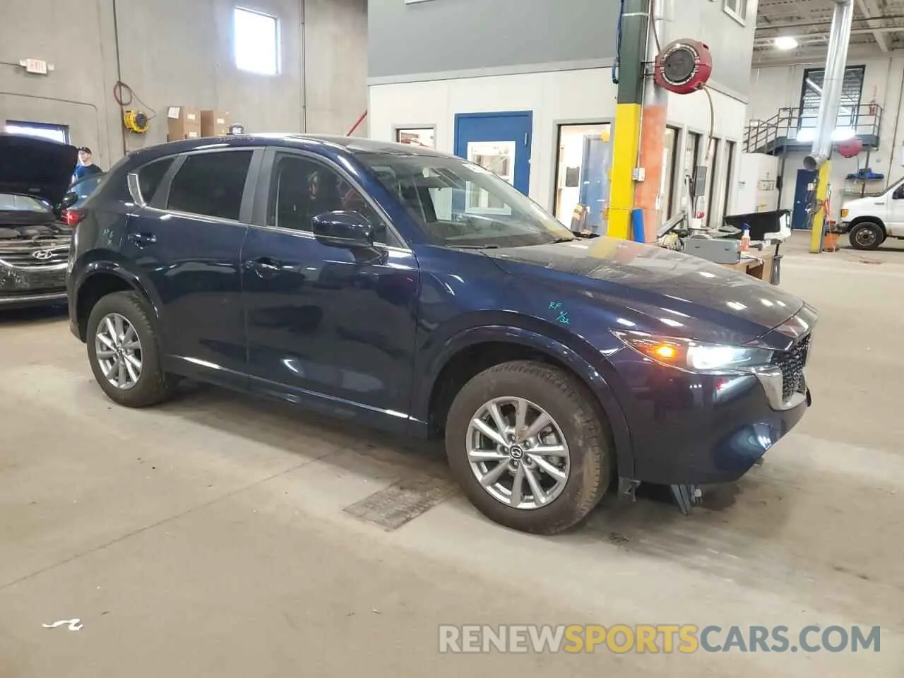 4 fotografías del automóvil dañado JM3KFBBL0R0465019 MAZDA CX-5 SELEC 2024
