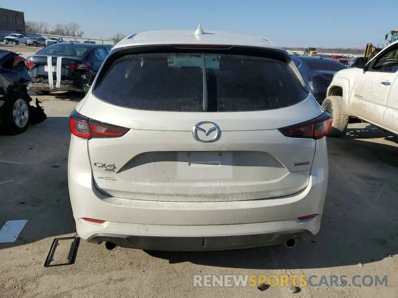 6 fotografías del automóvil dañado JM3KFBBL0R0486128 MAZDA CX-5 SELEC 2024