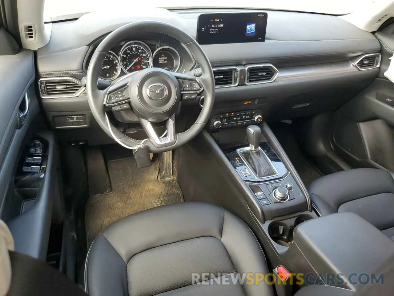 8 fotografías del automóvil dañado JM3KFBBL0R0524487 MAZDA CX-5 SELEC 2024