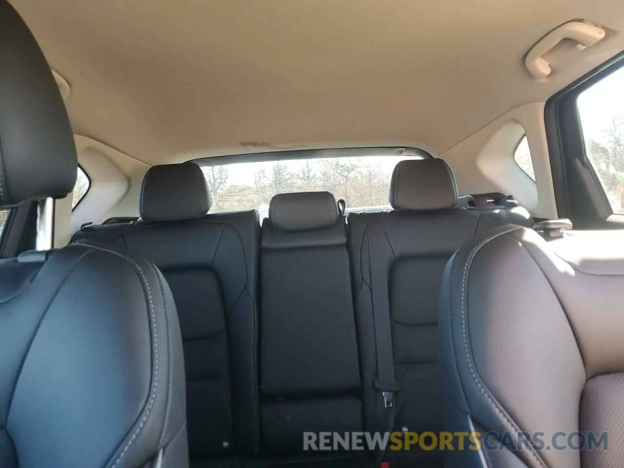 10 fotografías del automóvil dañado JM3KFBBL0R0536106 MAZDA CX-5 SELEC 2024