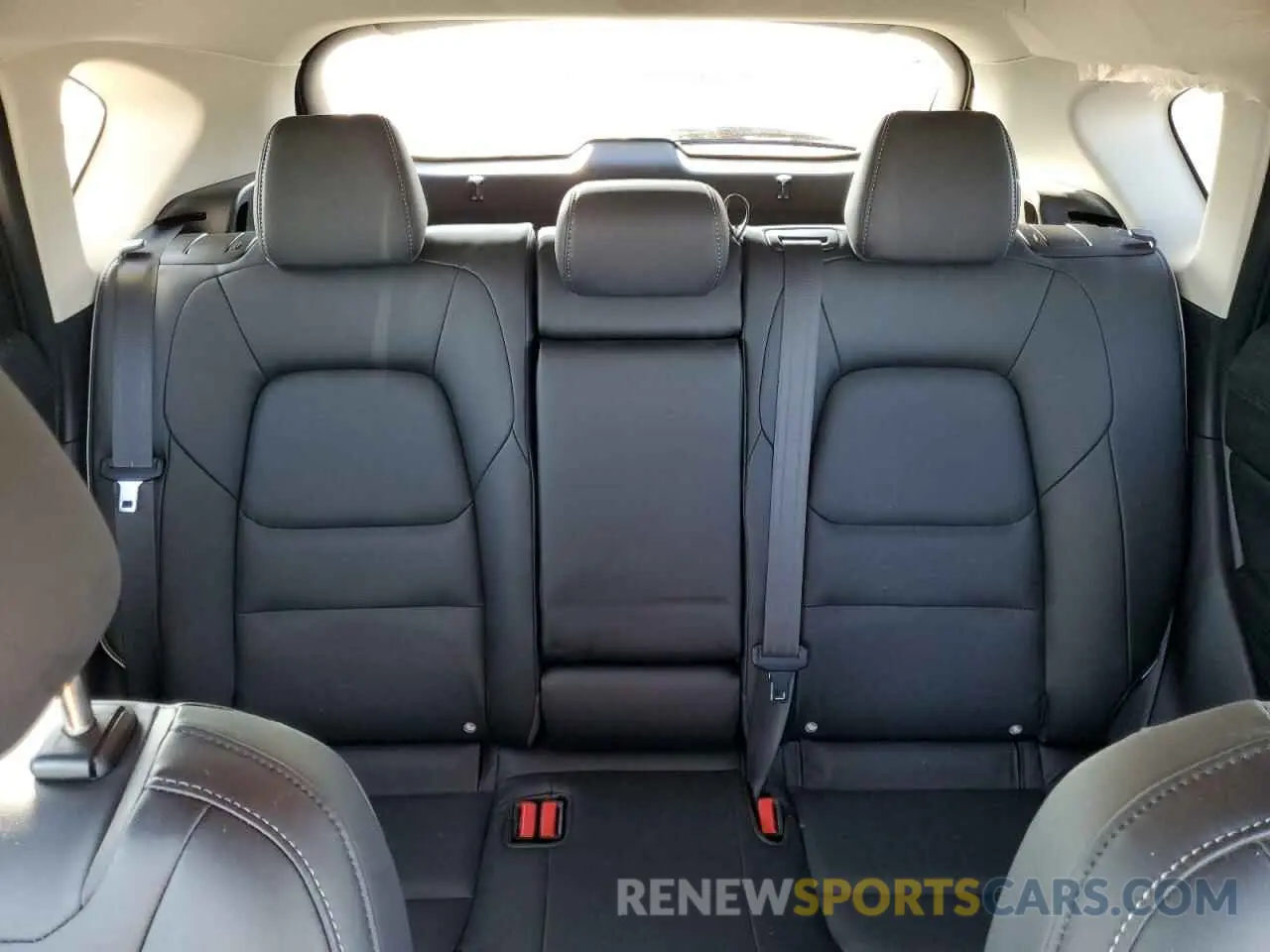 10 fotografías del automóvil dañado JM3KFBBL1R0408389 MAZDA CX-5 SELEC 2024