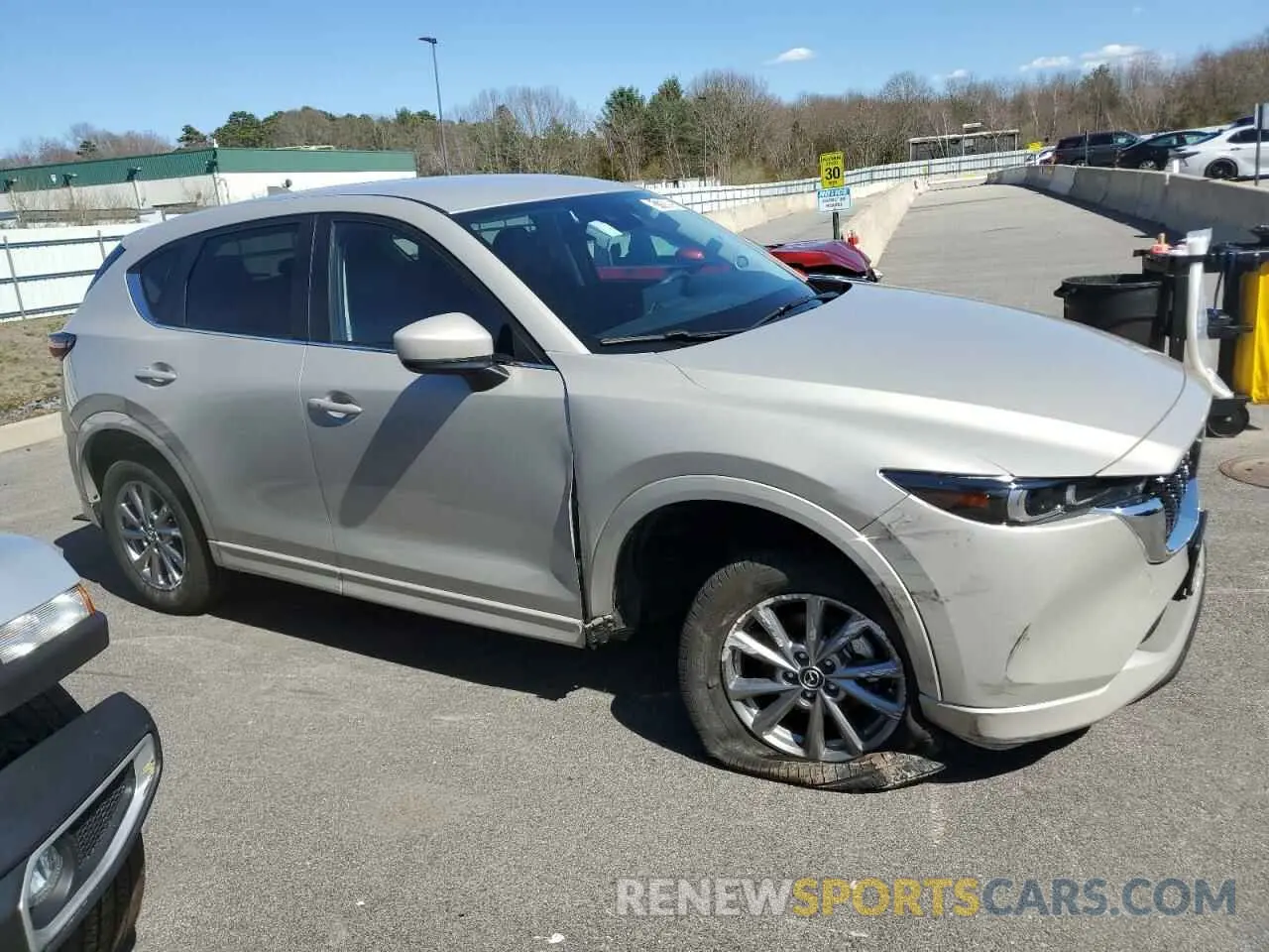 4 fotografías del automóvil dañado JM3KFBBL2R0500353 MAZDA CX-5 SELEC 2024