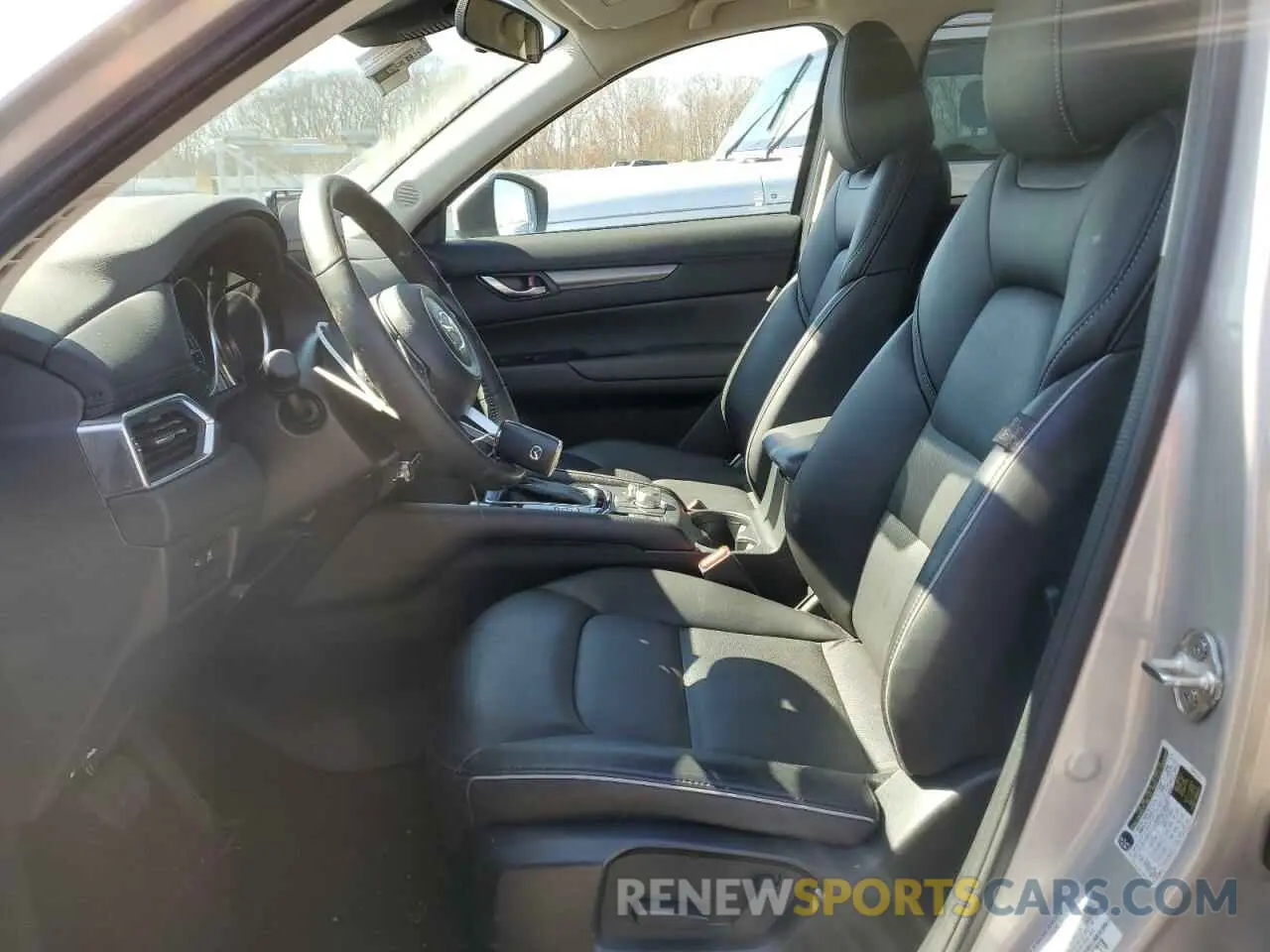 7 fotografías del automóvil dañado JM3KFBBL2R0500353 MAZDA CX-5 SELEC 2024