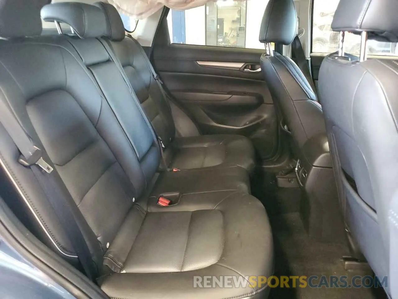 11 fotografías del automóvil dañado JM3KFBBL2R0504175 MAZDA CX-5 SELEC 2024