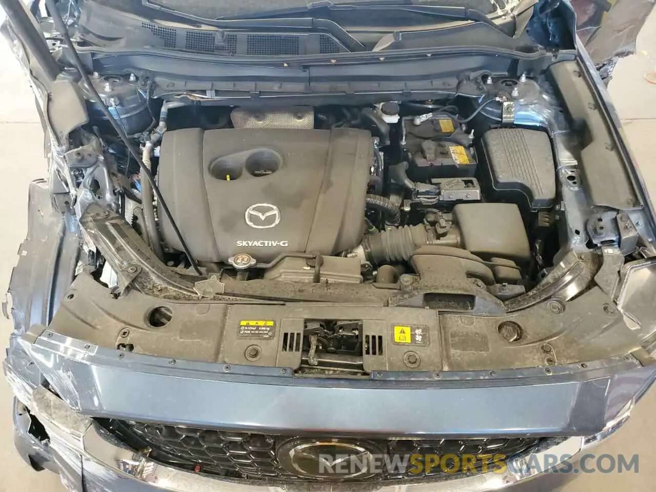 12 fotografías del automóvil dañado JM3KFBBL2R0504175 MAZDA CX-5 SELEC 2024