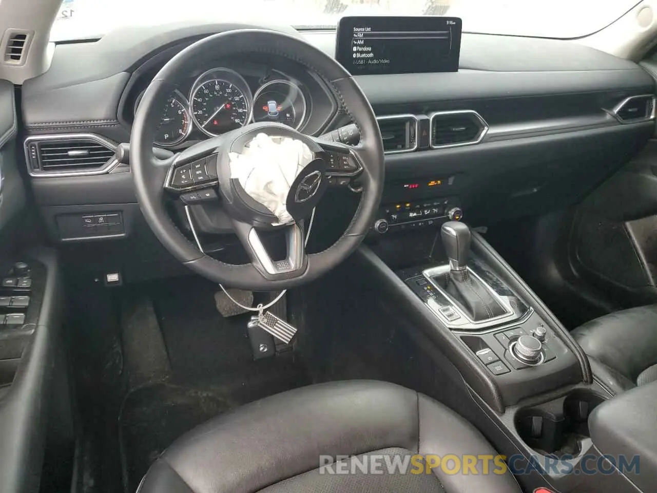 8 fotografías del automóvil dañado JM3KFBBL4R0408094 MAZDA CX-5 SELEC 2024