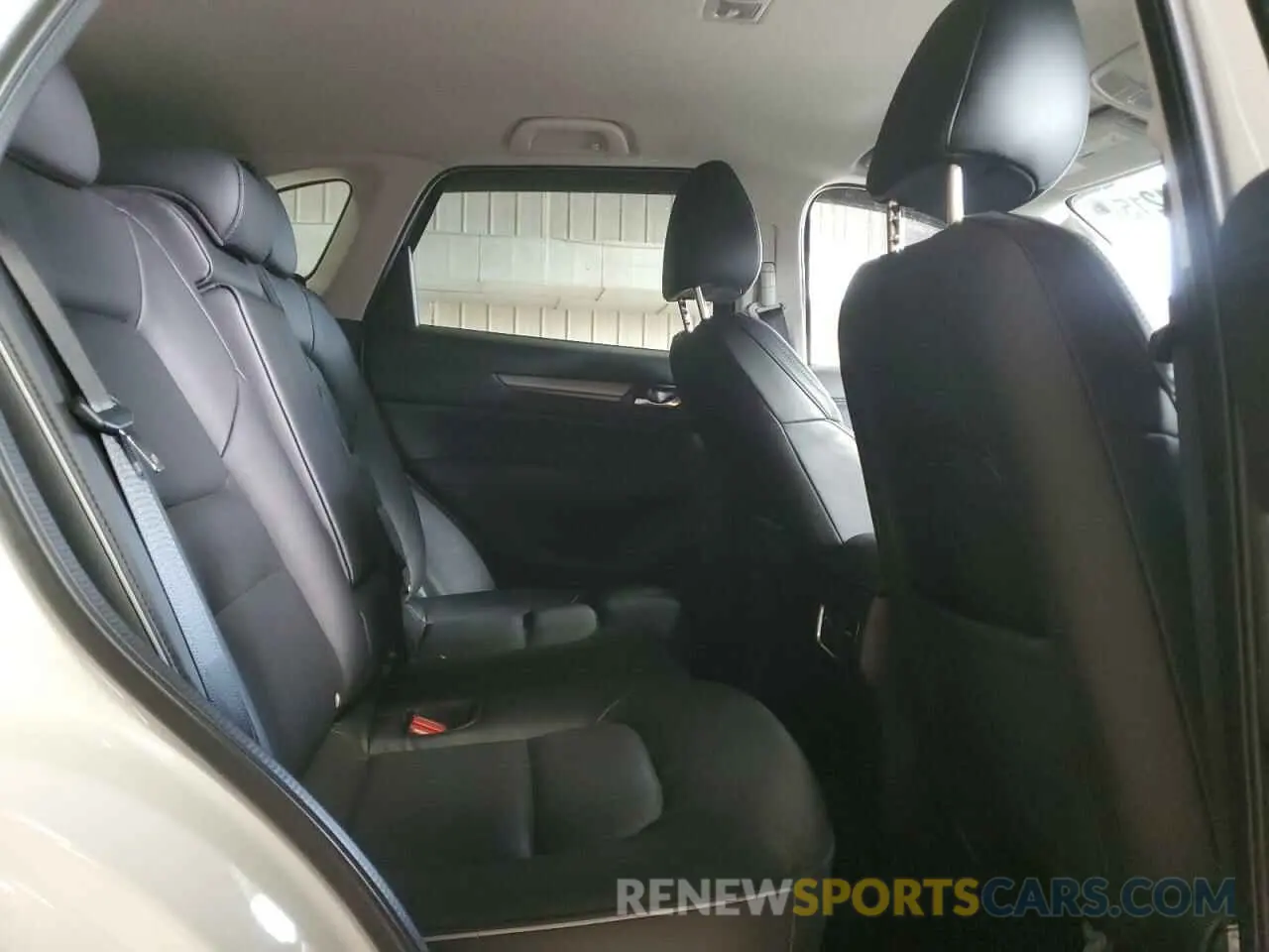12 fotografías del automóvil dañado JM3KFBBL4R0412632 MAZDA CX-5 SELEC 2024