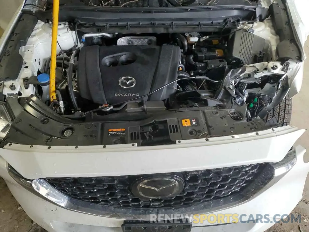 14 fotografías del automóvil dañado JM3KFBBL4R0412632 MAZDA CX-5 SELEC 2024