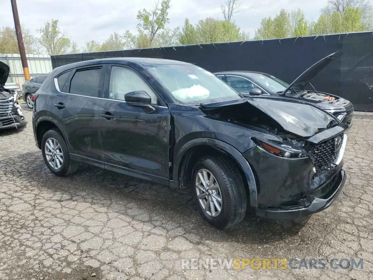 4 fotografías del automóvil dañado JM3KFBBL5R0438530 MAZDA CX-5 SELEC 2024
